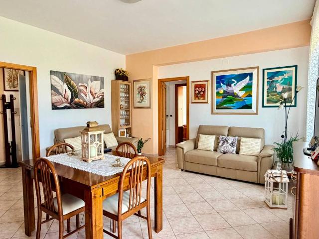 Appartamento in vendita a Montemarciano AN