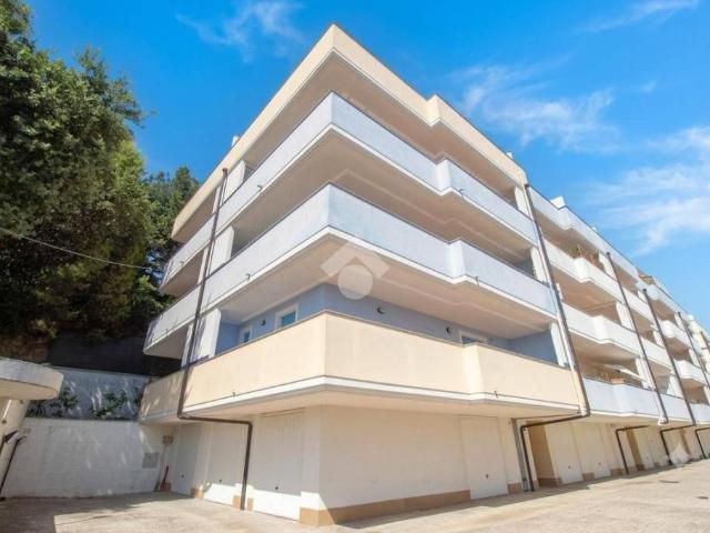 Appartamento in vendita a Montesilvano via fratelli bandiera, 11, Montesilvano Colle