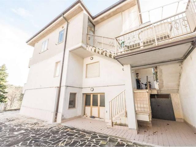 Casa indipendente in vendita a Montesilvano PE
