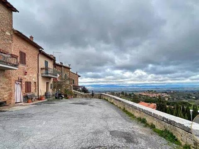 Appartamento in vendita a Montepulciano SI
