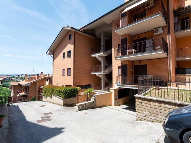 Appartamento in vendita a Monterotondo RM