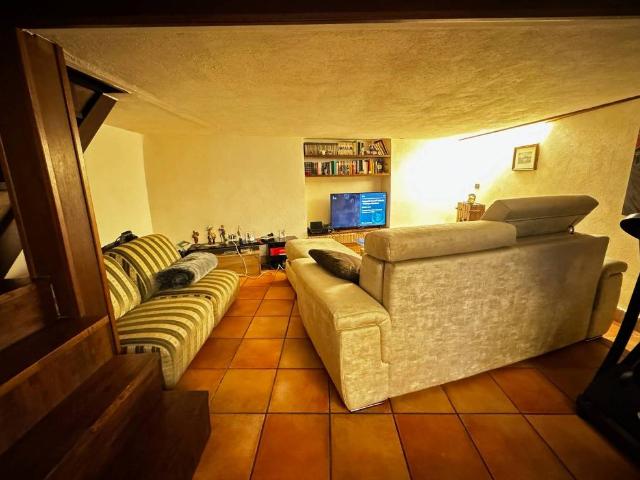 Loft / Open Space in vendita a Monterotondo RM