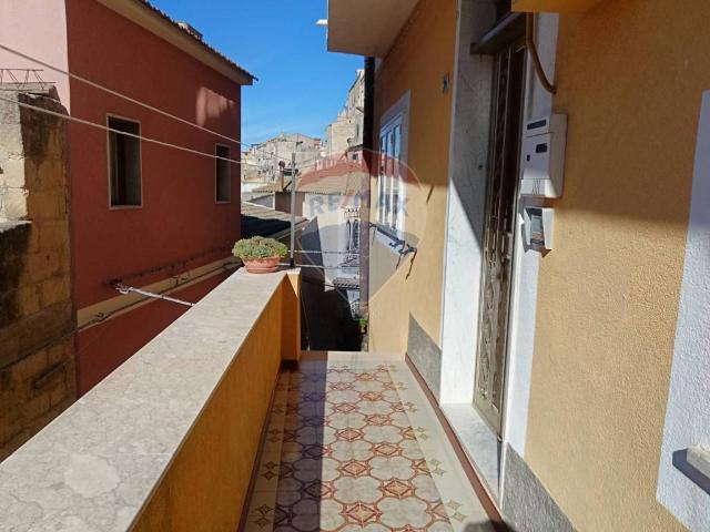 Appartamento in vendita a Monterosso Almo RG