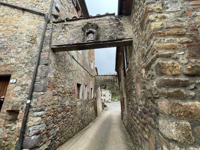 Appartamento in vendita a Monticiano