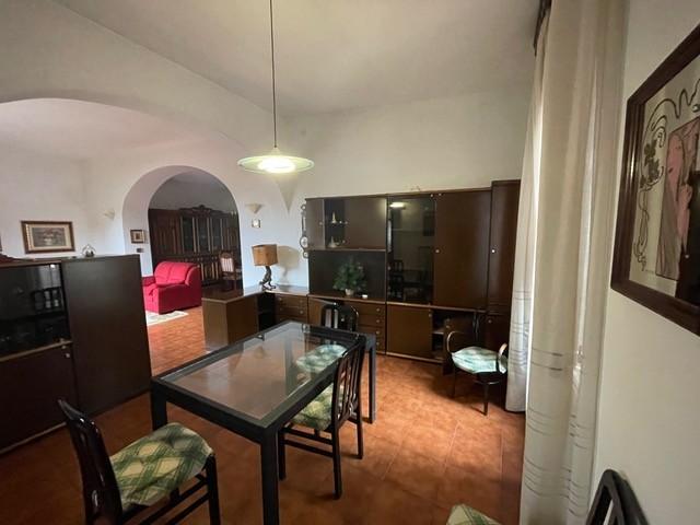 APPARTAMENTO in VENDITA a MONTICIANO Via Barazzuoli di 8 vani