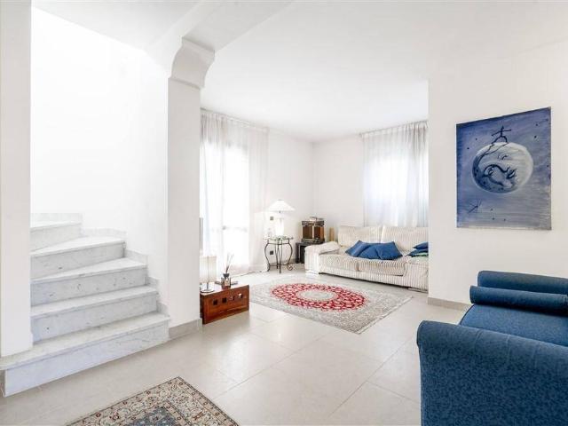 Appartamento in vendita a Montignoso MS
