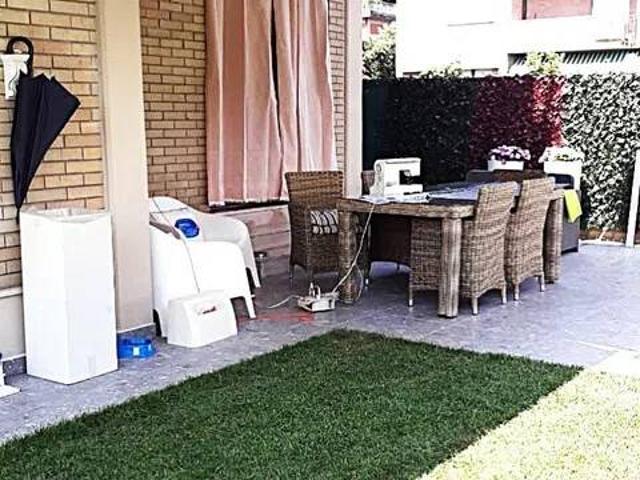 Appartamento in vendita a Montignoso MS