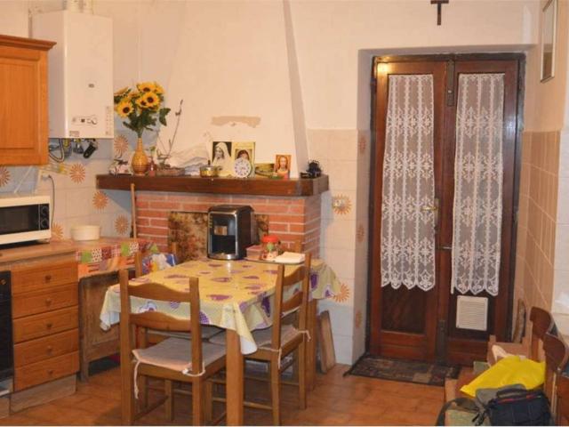 Appartamento in vendita a Montignoso MS