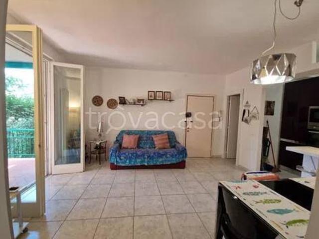 Appartamento in vendita a Montignoso viale Marina, 133, Cinquale