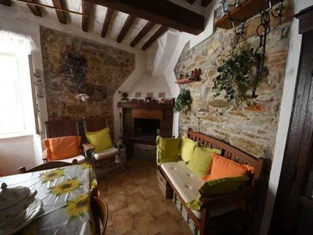 Appartamento in vendita a Montieri GR