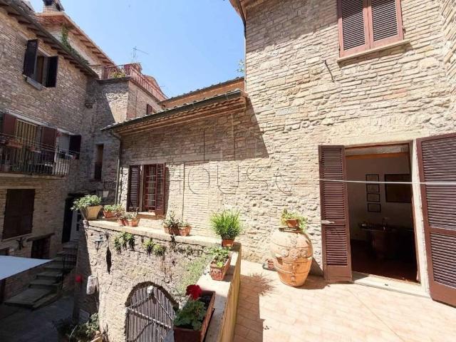 Appartamento in vendita a Montone PG