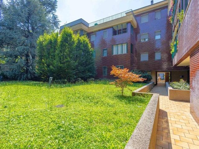 Appartamento in vendita a Monza MB