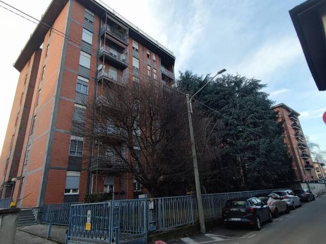 Appartamento in vendita a Monza MB