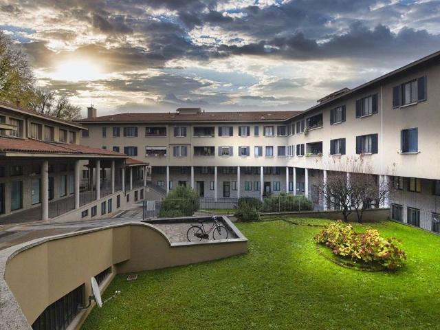 Appartamento in vendita a Monza MB