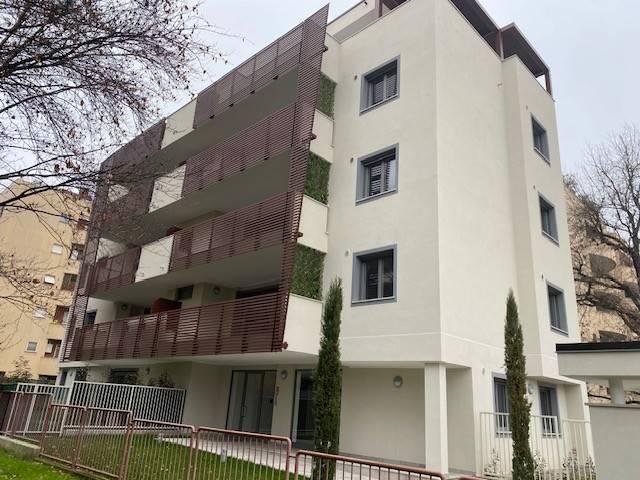 Appartamento in vendita a Monza MB