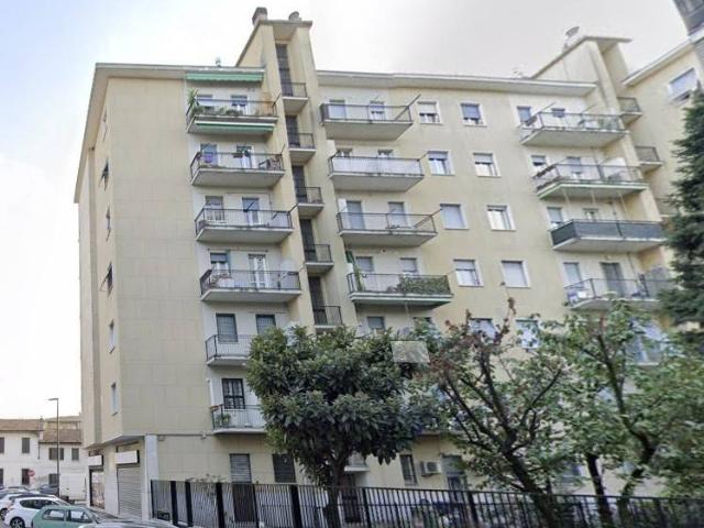 Appartamento in vendita a Monza MB