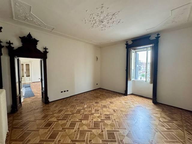 Appartamento in vendita a Monza MB