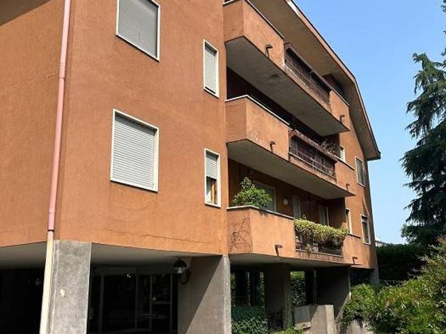 Appartamento in vendita a Monza MB