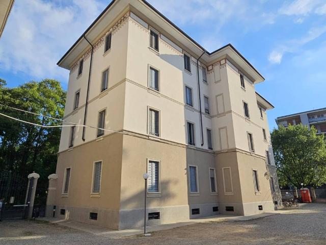 Appartamento in vendita a Monza MB