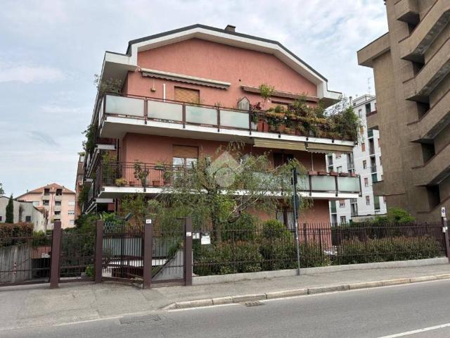 Appartamento in vendita a Monza MB