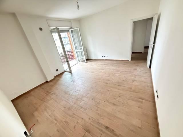 Appartamento in vendita a Monza MB