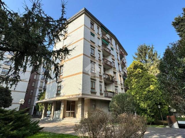 Appartamento in vendita a Monza MB