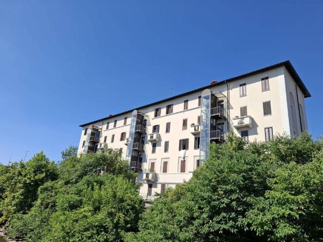 Appartamento in vendita a Monza MB