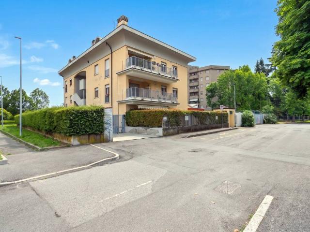 Appartamento in vendita a Monza MB