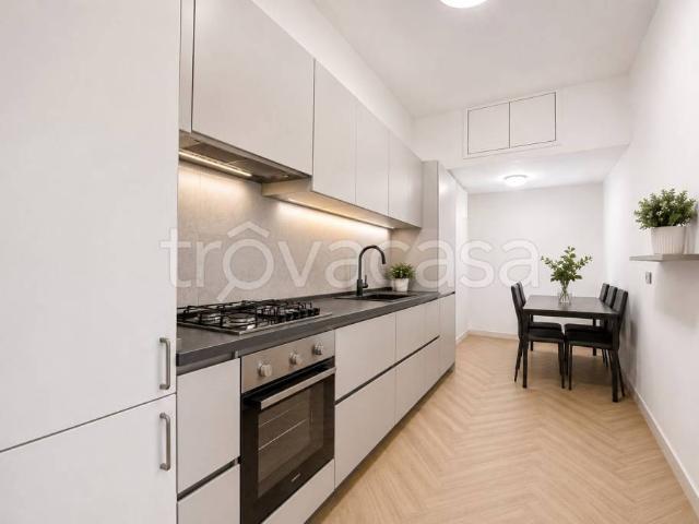 Appartamento in vendita a Monza viale Elvezia, 14, Viale Elvezia Rondò
