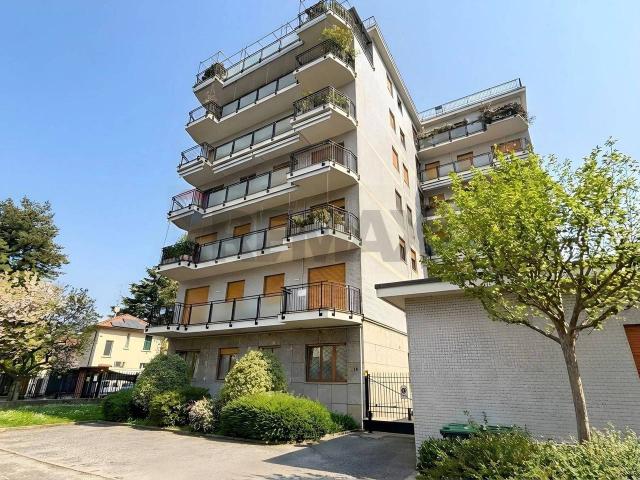 Appartamento in vendita a Monza