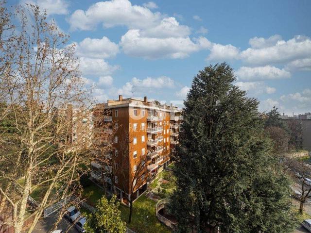 Appartamento in vendita a Monza