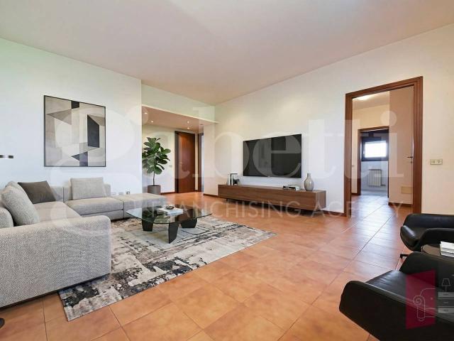 Appartamento in vendita a Monza