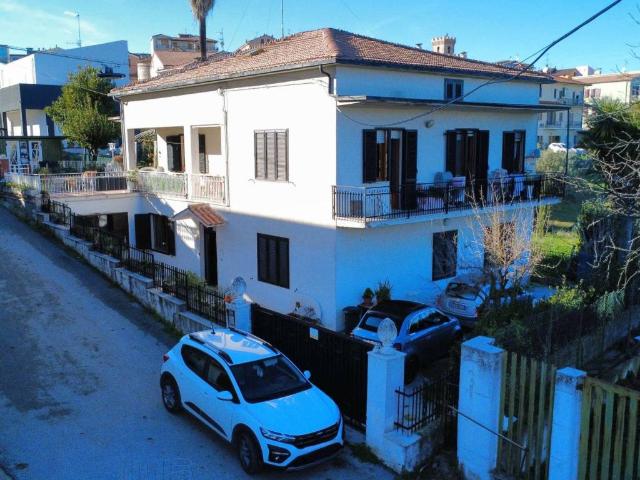 Appartamento in vendita a Mosciano Sant'Angelo TE