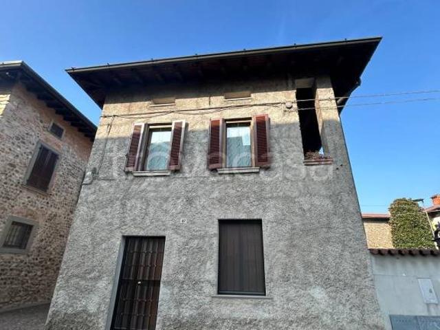 Appartamento in vendita a Mornico al Serio via Castello