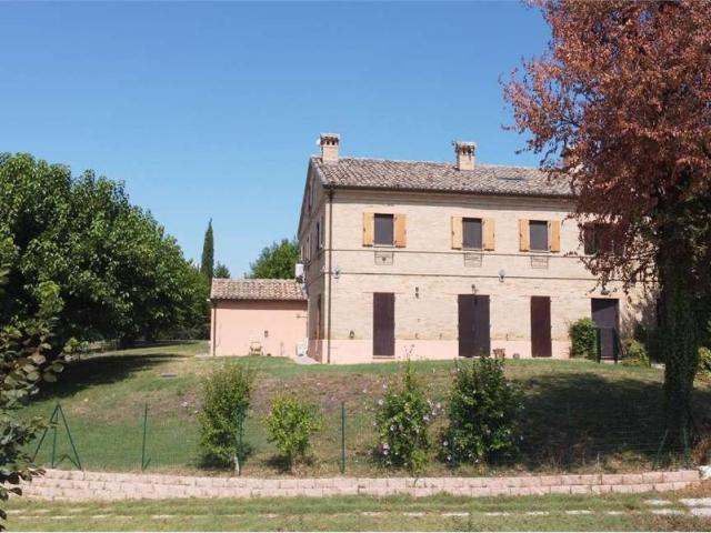 Appartamento in vendita a Morro d'Alba AN