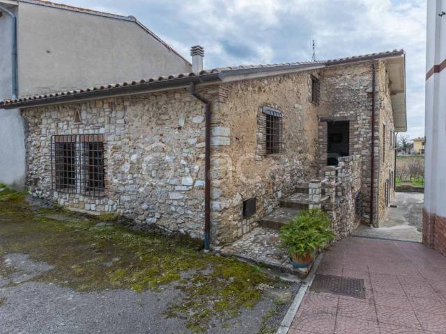Appartamento in vendita a Morro Reatino