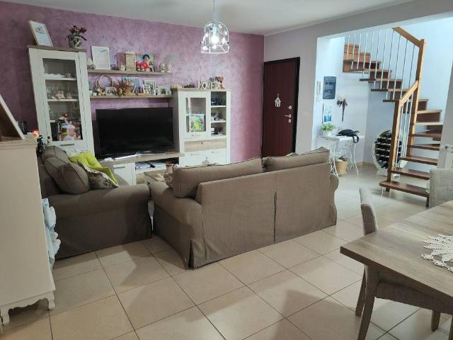 Appartamento in vendita a Motta Sant'Anastasia CT
