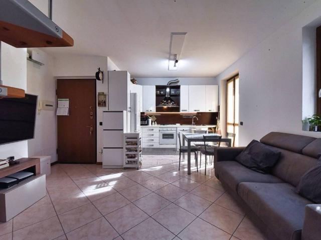 Appartamento in vendita a Mozzate CO