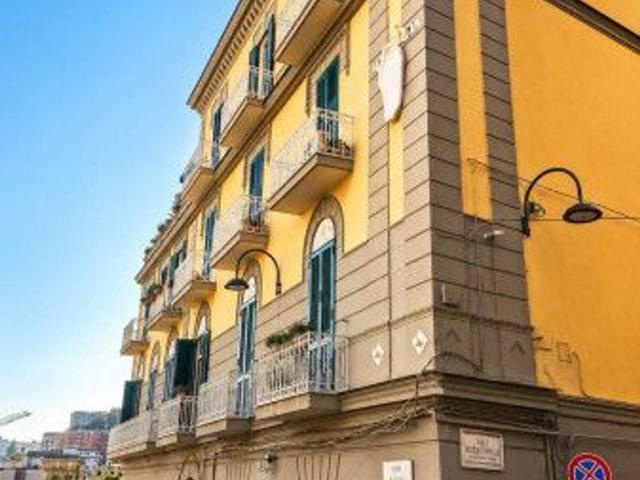 Appartamento in vendita a Napoli