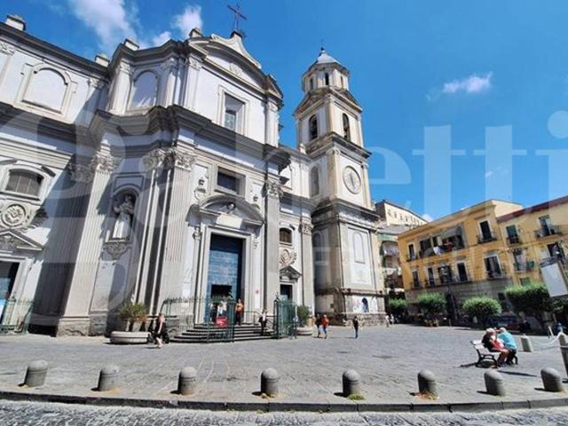 Appartamento in vendita a Napoli