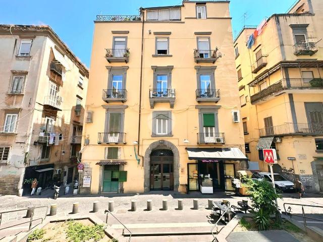 Appartamento in vendita a Napoli