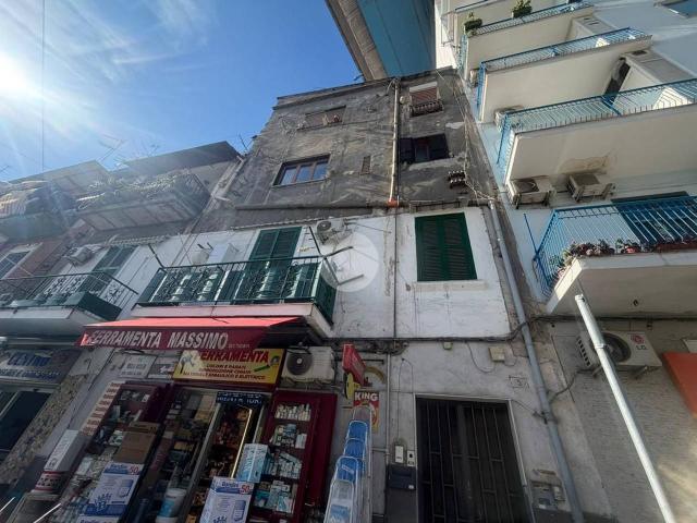 Appartamento in vendita a Napoli