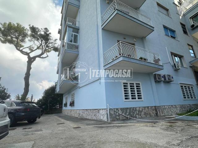 Appartamento in vendita a Napoli