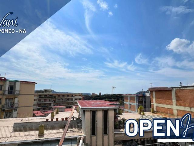 Appartamento in vendita a Napoli