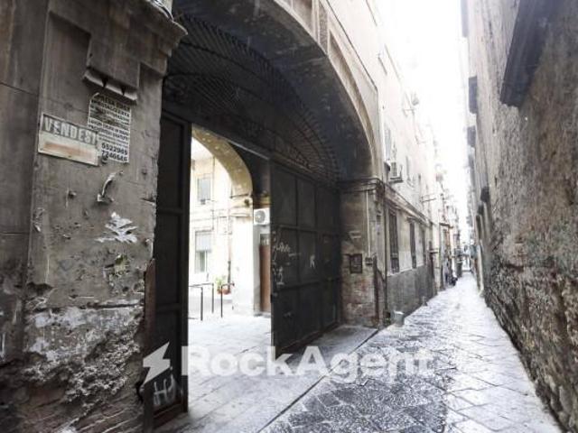 Appartamento in vendita a Napoli