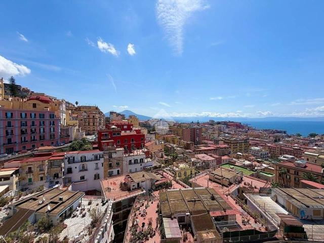 Appartamento in vendita a Napoli