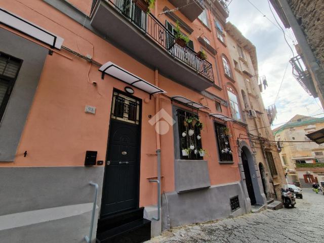 Appartamento in vendita a Napoli