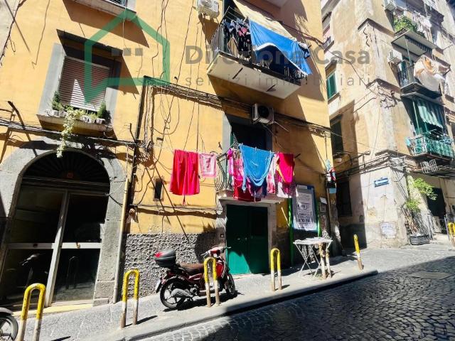 Appartamento in vendita a Napoli