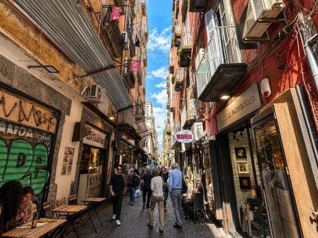 Appartamento in vendita a Napoli