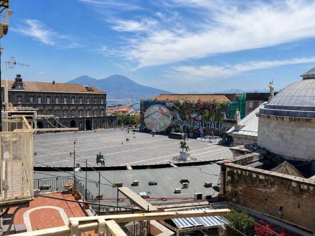 Appartamento in vendita a Napoli